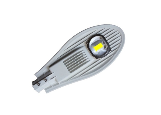 220 볼트 50W는 LED 가로등 코브라 머리 2700K-7000K 옥수수 속 칩을 방수 처리합니다
