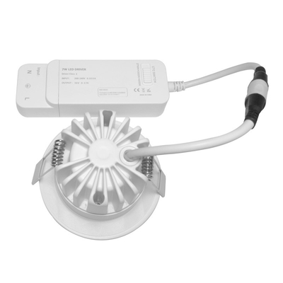 표면에 의하여 거치되는 깊은 곳에서 중단된 지도된 Downlight 반대로 섬광 200-240V AC 전압 8W